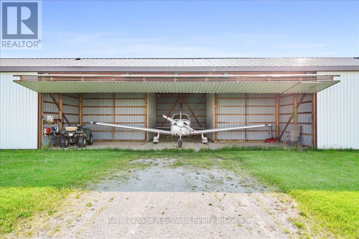 G2-14 - 244411 Airport Road Property Photo 5