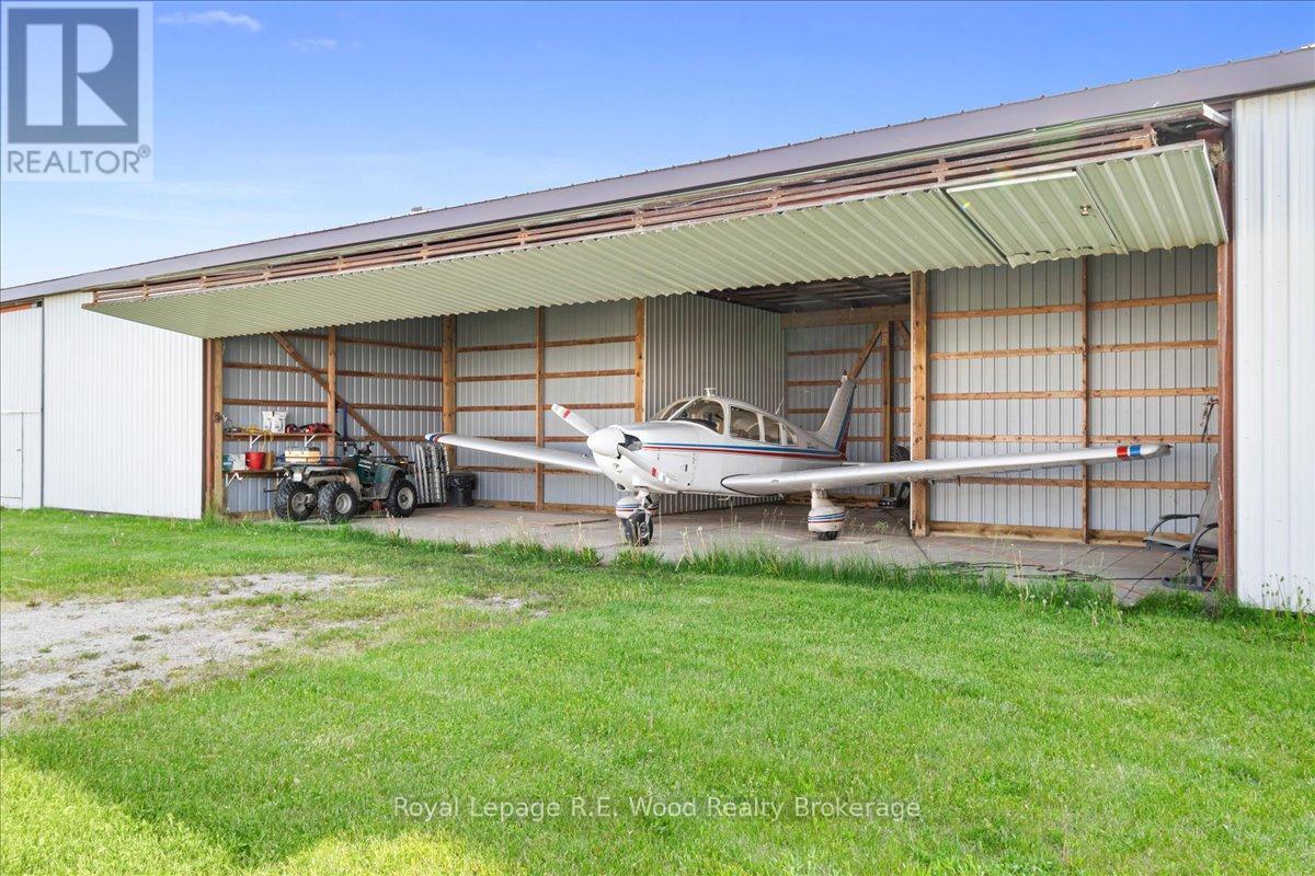 G2-14 - 244411 Airport Road Property Photo 6