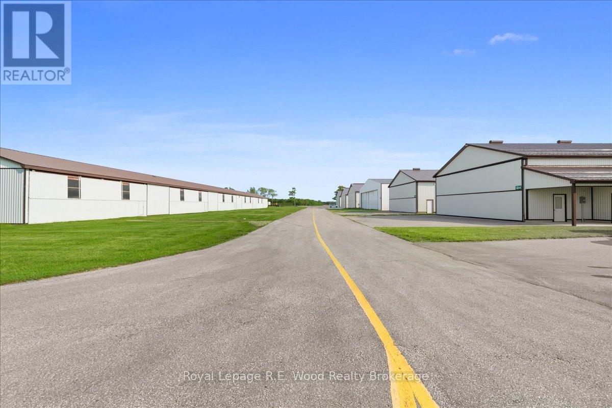 G2-14 - 244411 Airport Road Property Photo 8