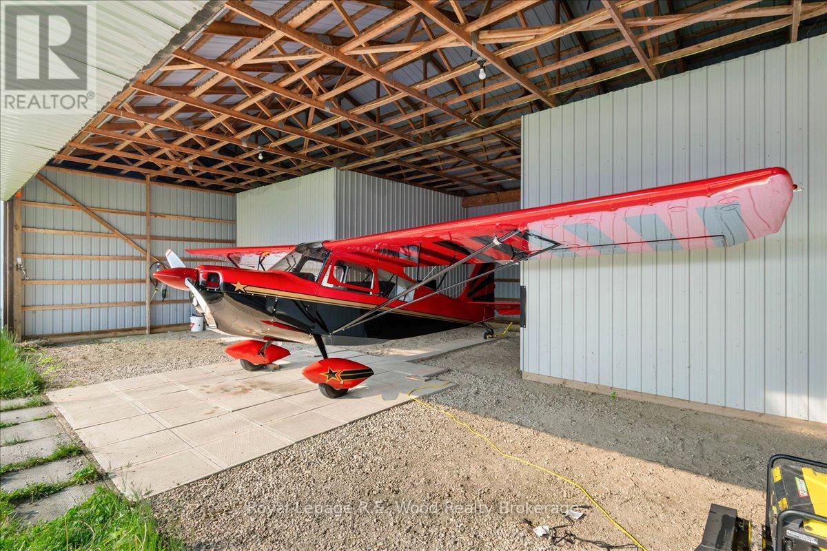 G2-14 - 244411 Airport Road Property Photo 14