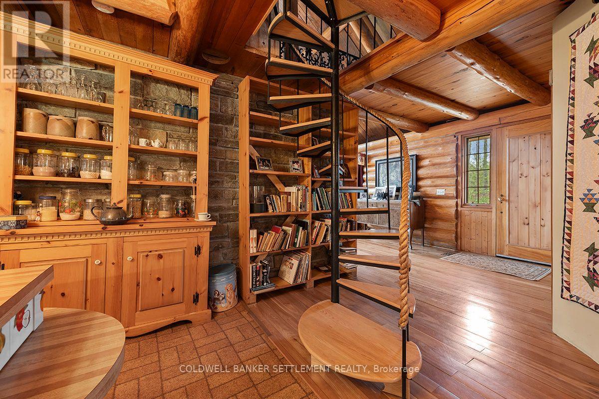 506 Holbrook Road Property Photo 16