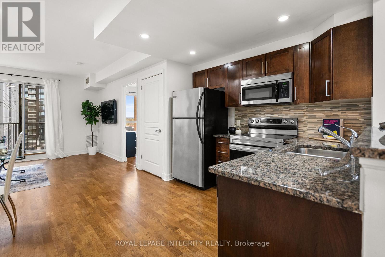 710 - 200 Besserer Street Property Photo 9