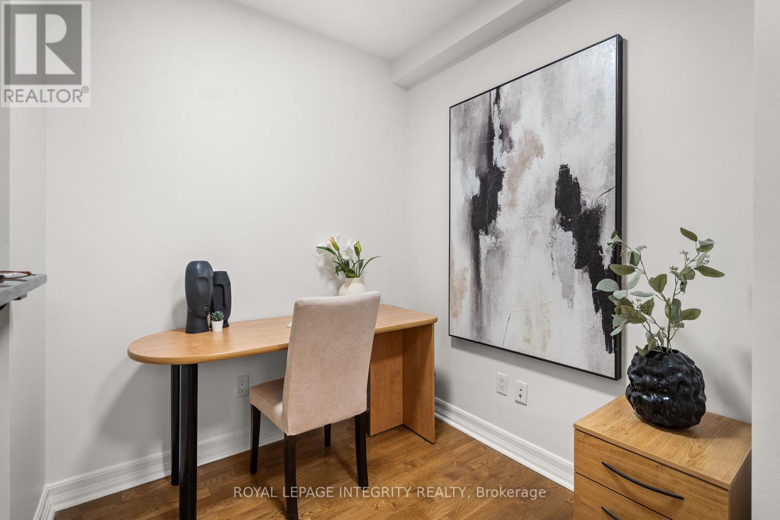 710 - 200 Besserer Street Property Photo 12