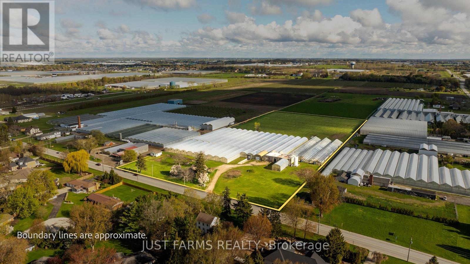 3036 Seacliff Drive Property Photo 2