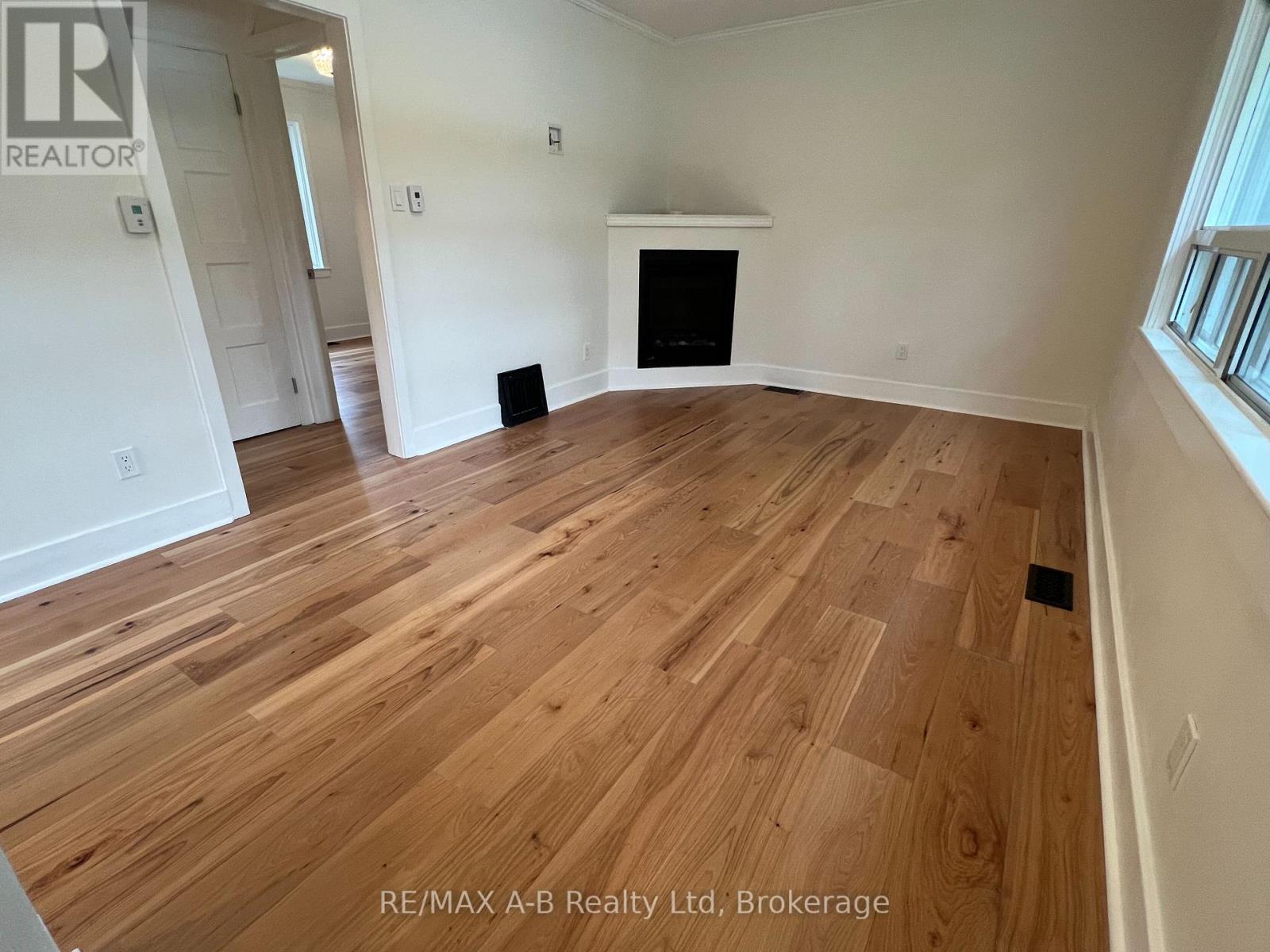 34 Somerset Street Property Photo 7