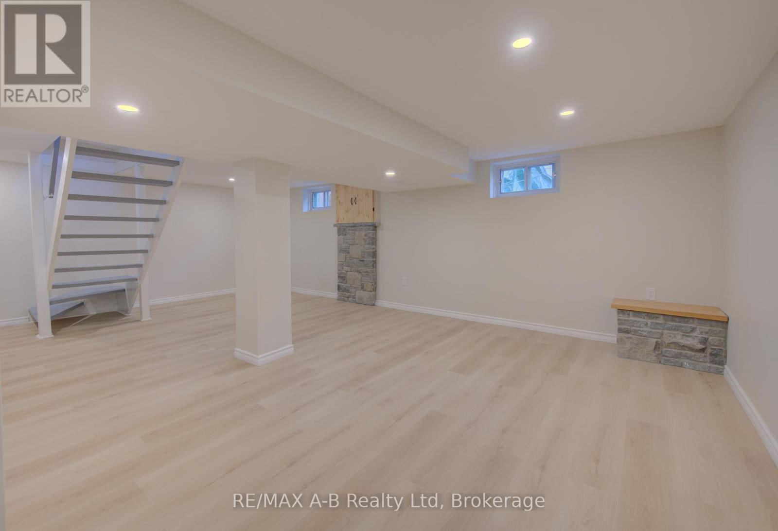 34 Somerset Street Property Photo 20