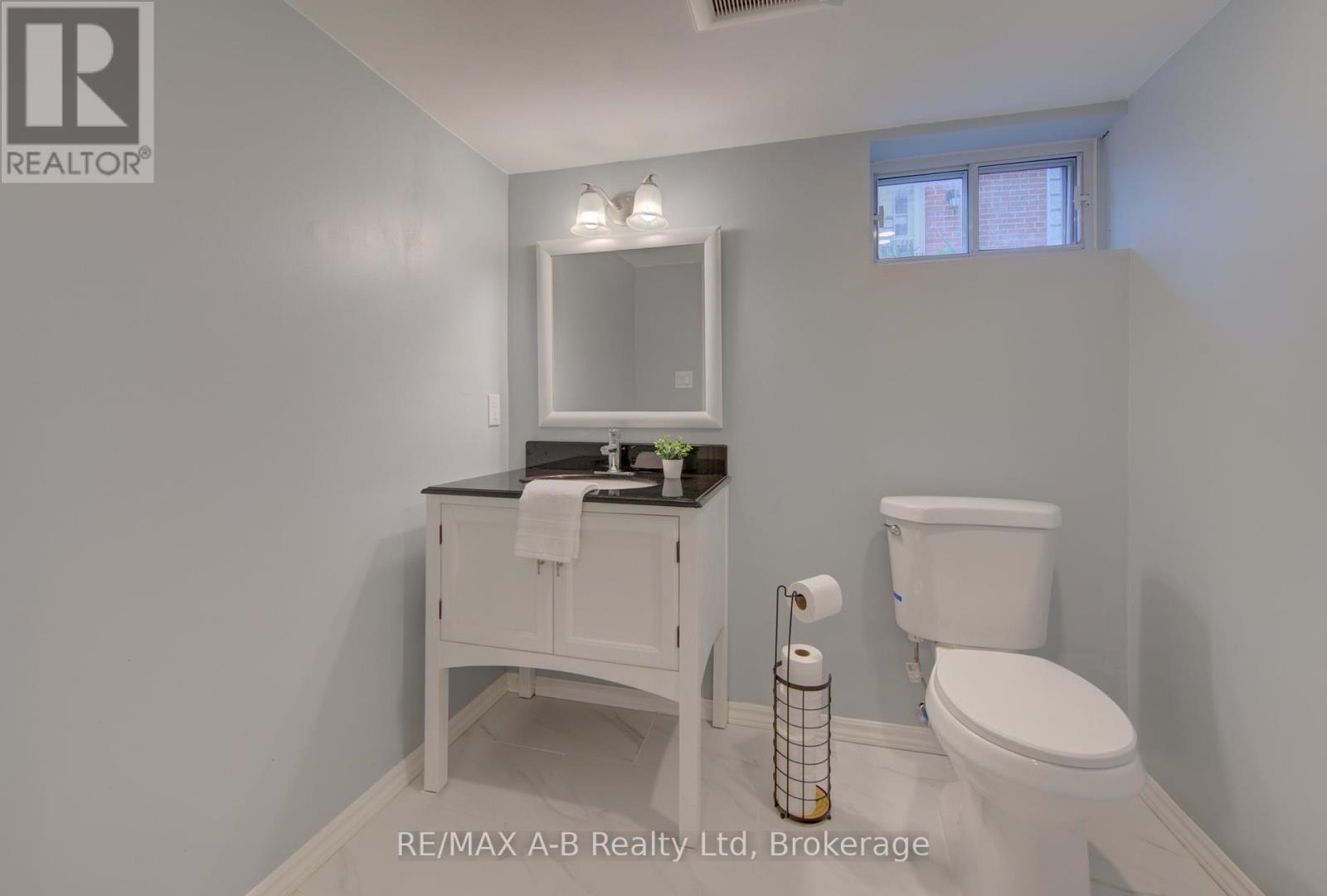 34 Somerset Street Property Photo 21