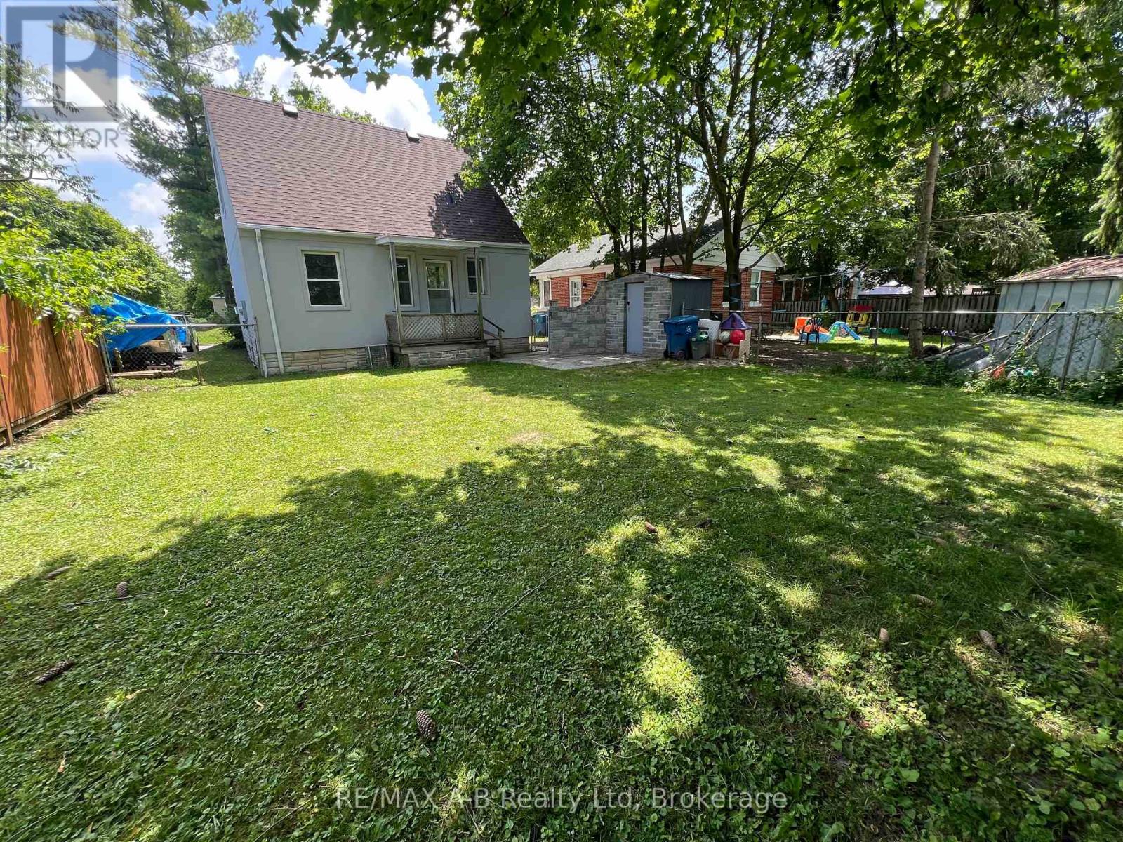34 Somerset Street Property Photo 30