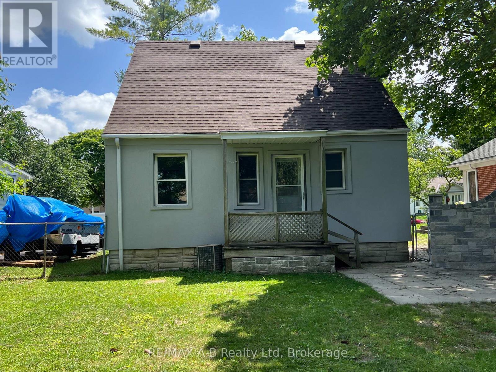 34 Somerset Street Property Photo 34