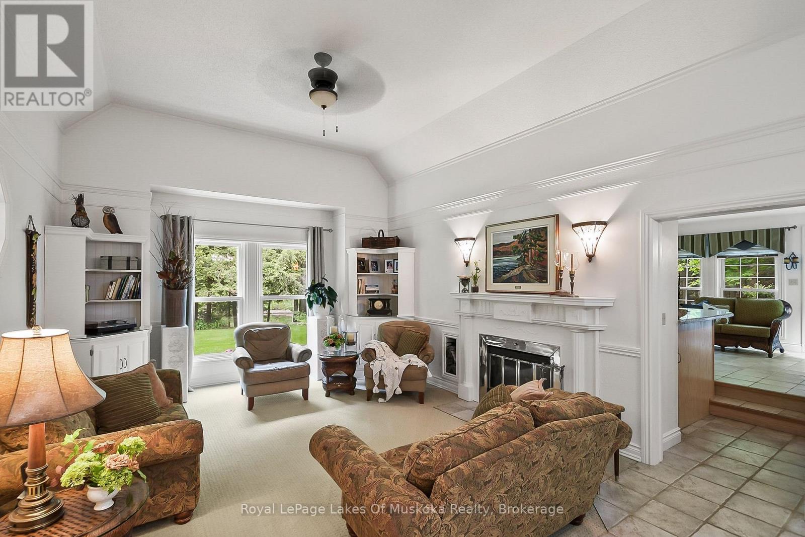 103 Southbank Drive Property Photo 15