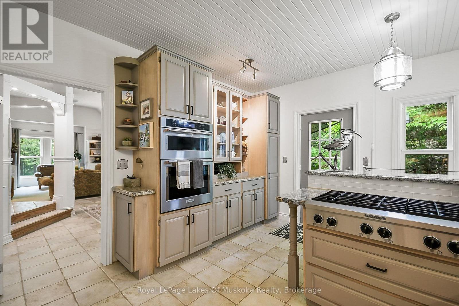 103 Southbank Drive Property Photo 19