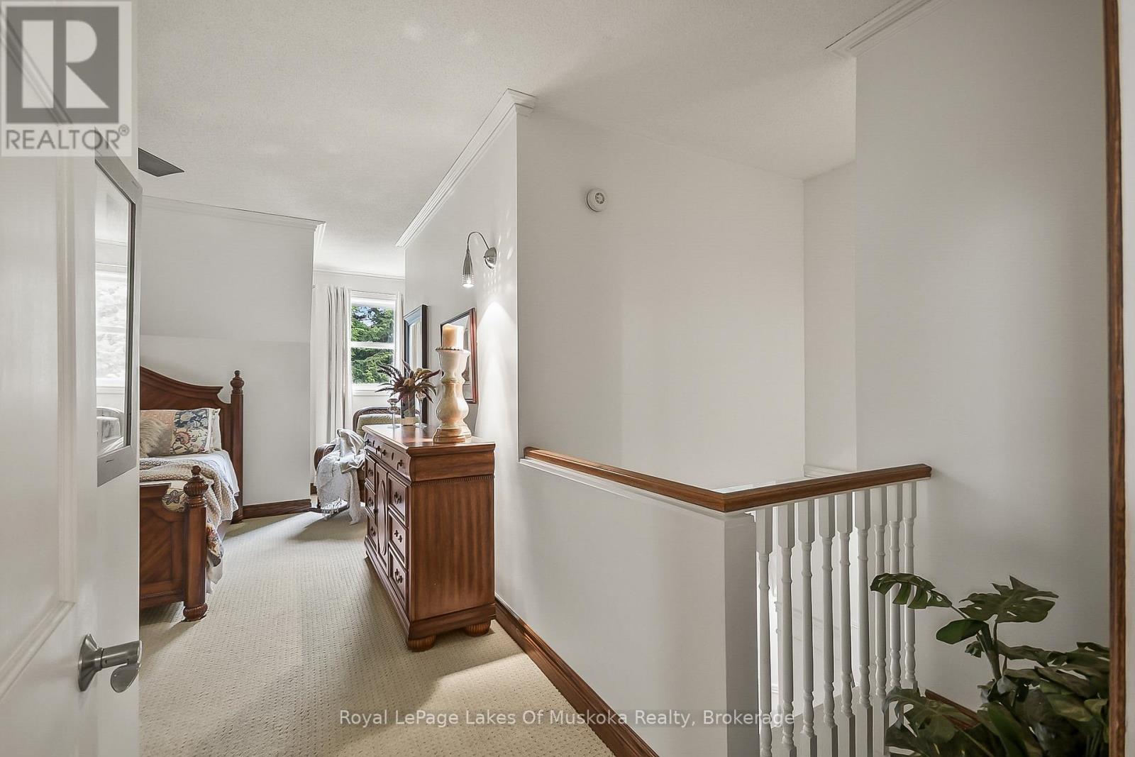 103 Southbank Drive Property Photo 31