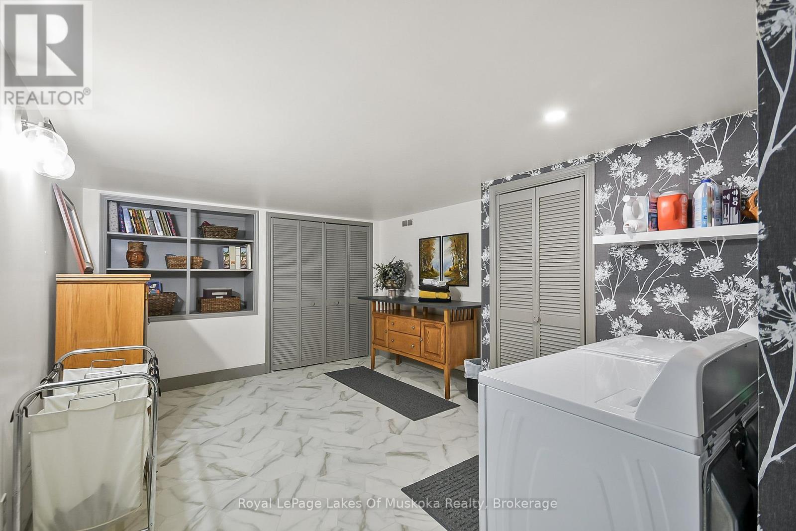 103 Southbank Drive Property Photo 35