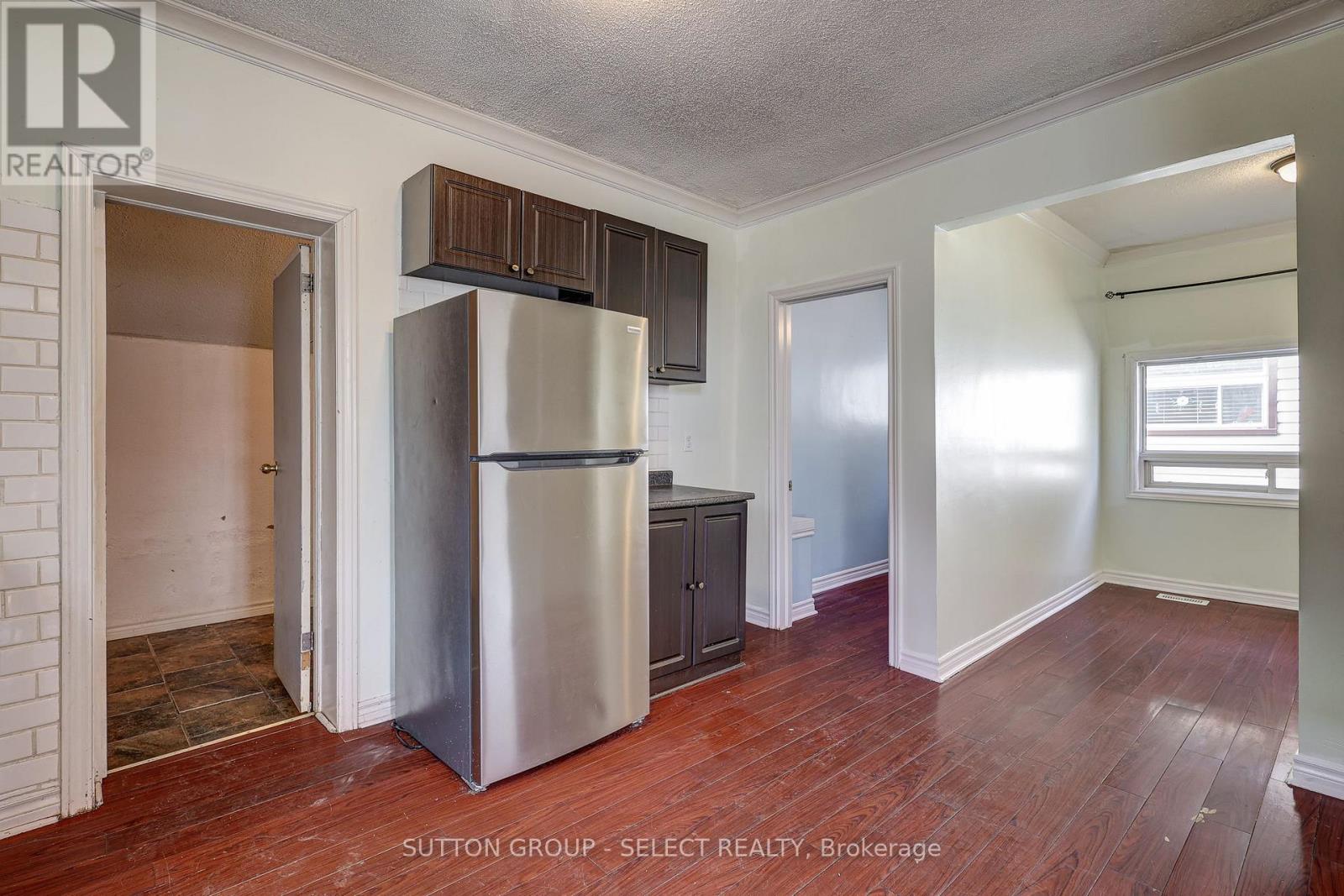 471 Burbrook Place Property Photo 19