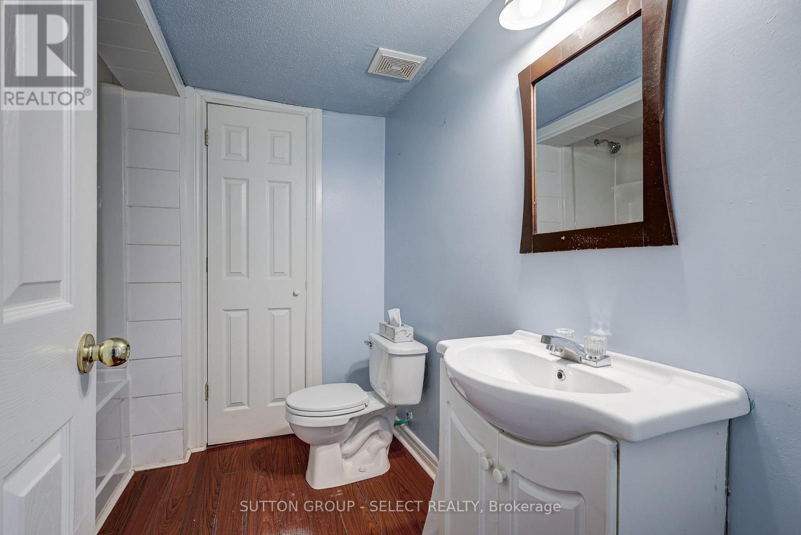 471 Burbrook Place Property Photo 33