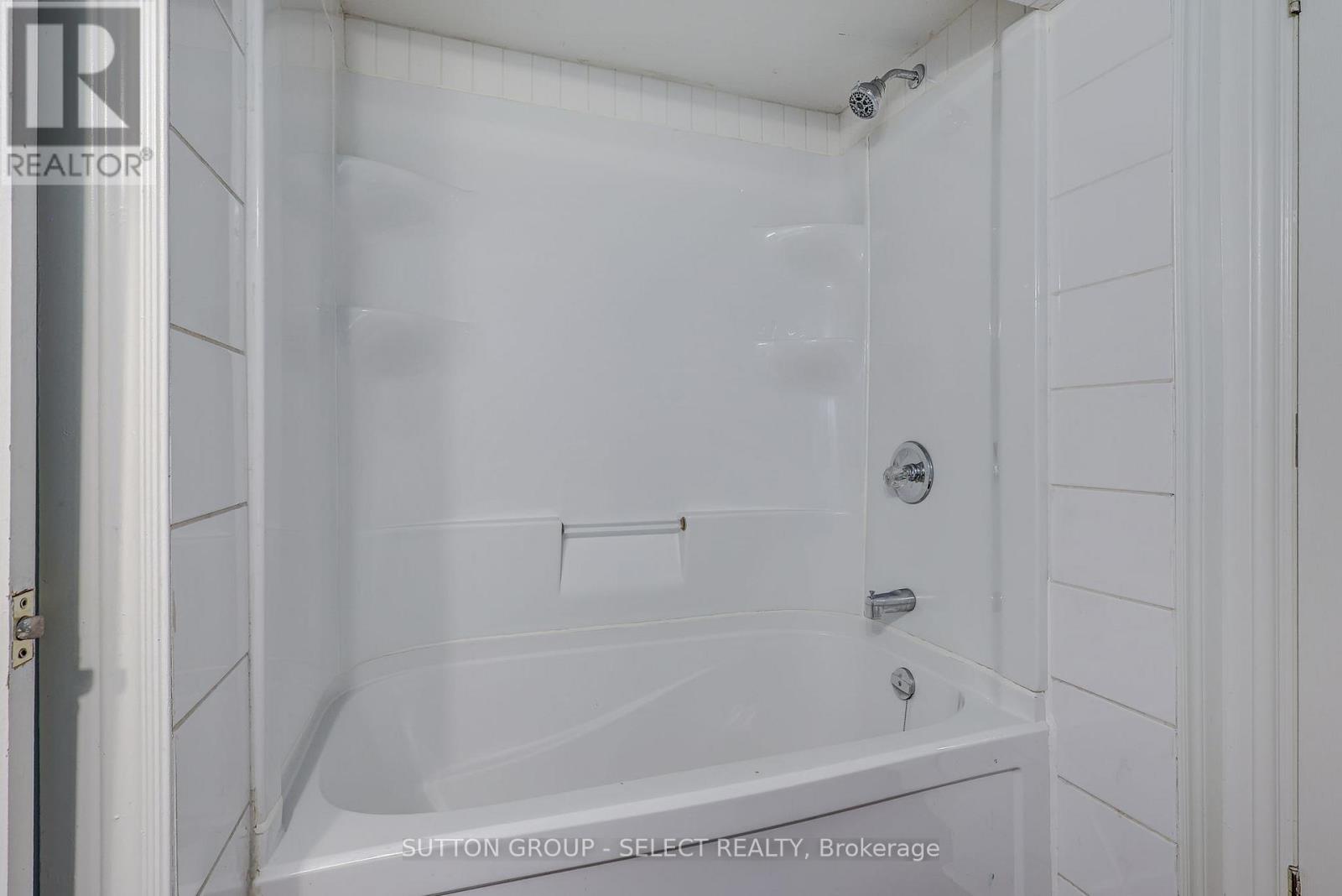 471 Burbrook Place Property Photo 34