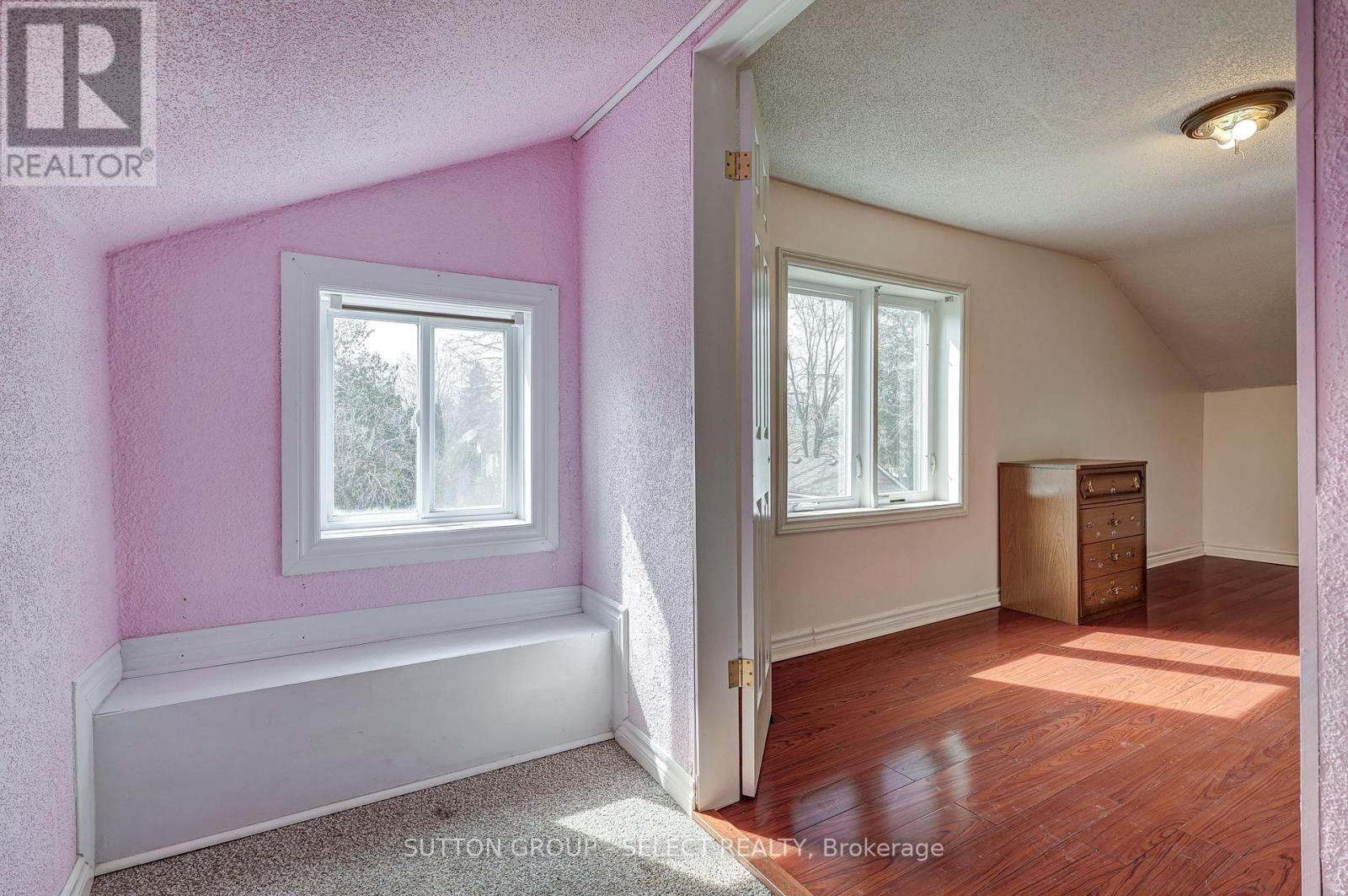 471 Burbrook Place Property Photo 39