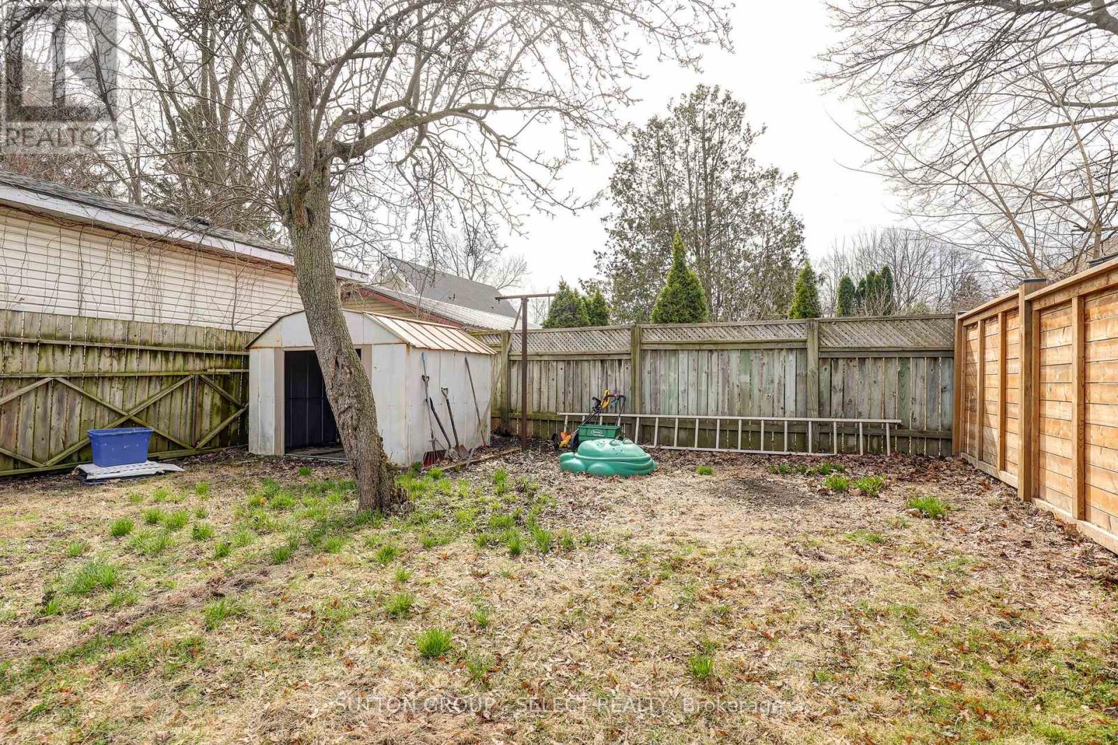 471 Burbrook Place Property Photo 43