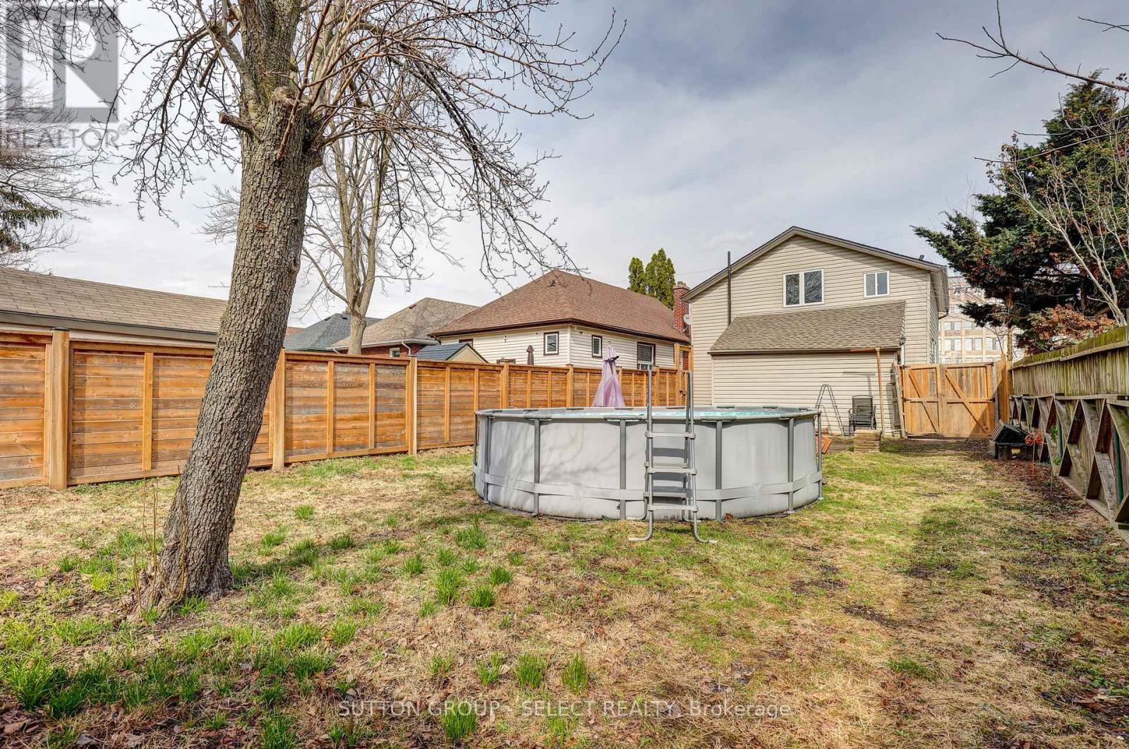 471 Burbrook Place Property Photo 44