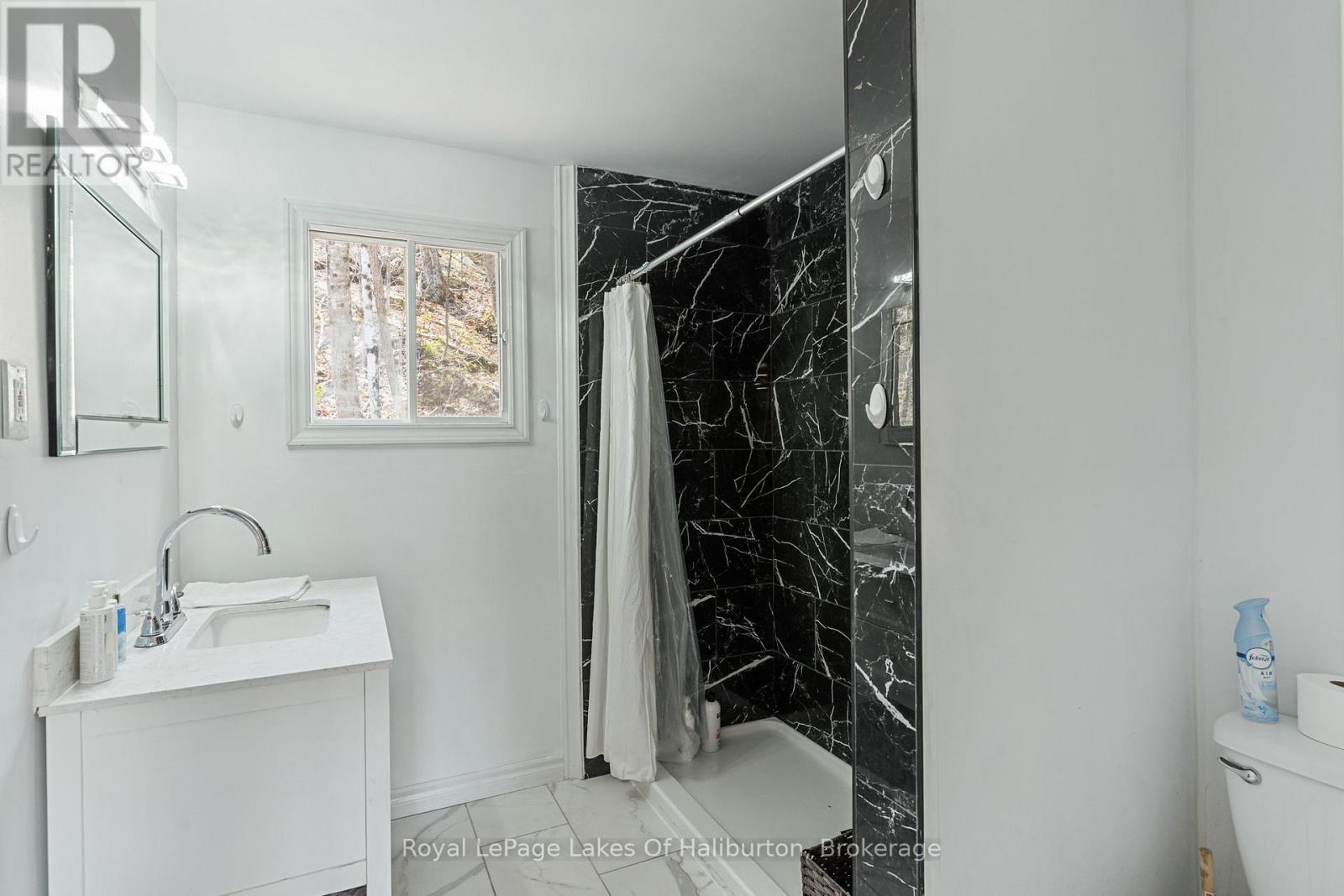1027 Spencers Trail Property Photo 17