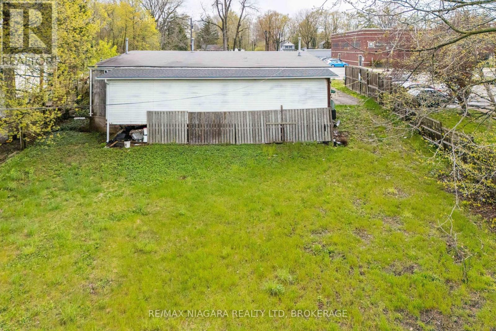 124 Ridge Road N Property Photo 10