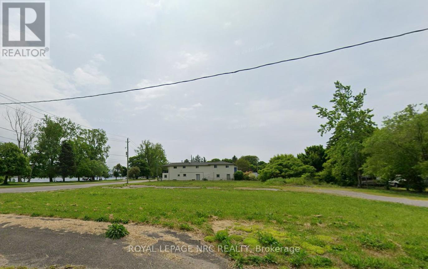229 Niagara Boulevard Property Photo 1