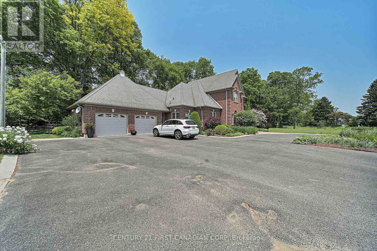 42580 Roberts Line Property Photo 2