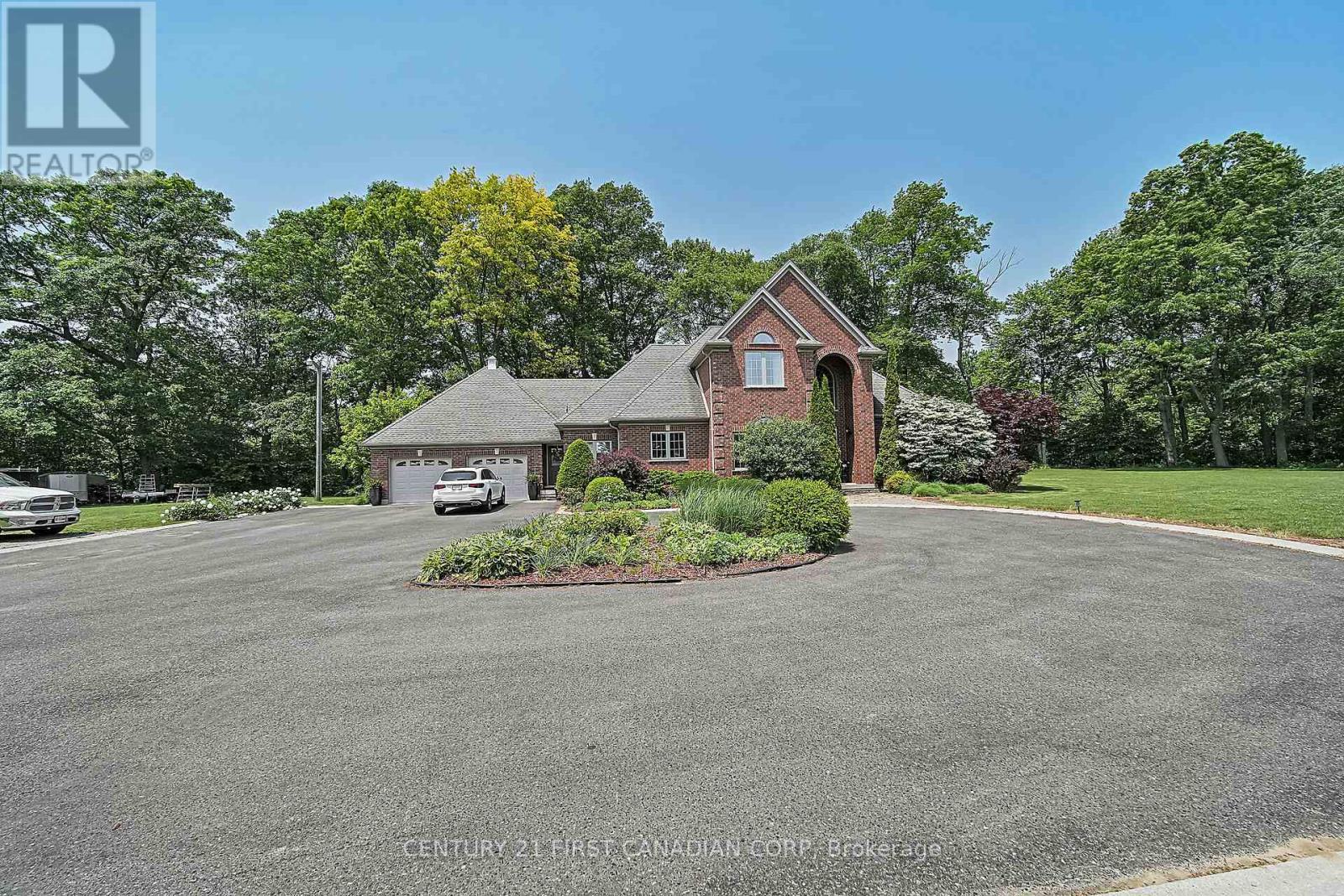 42580 Roberts Line Property Photo 3