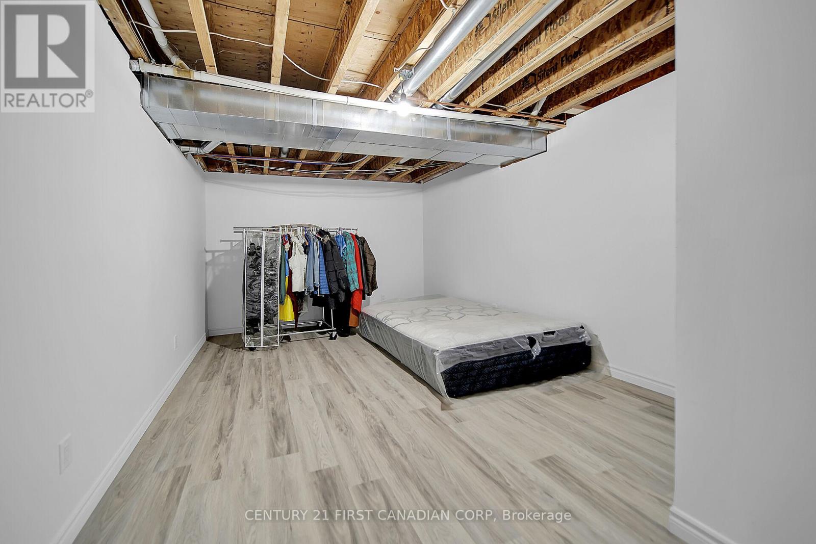 42580 Roberts Line Property Photo 32