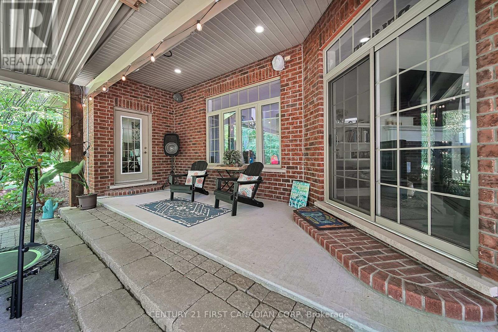 42580 Roberts Line Property Photo 36