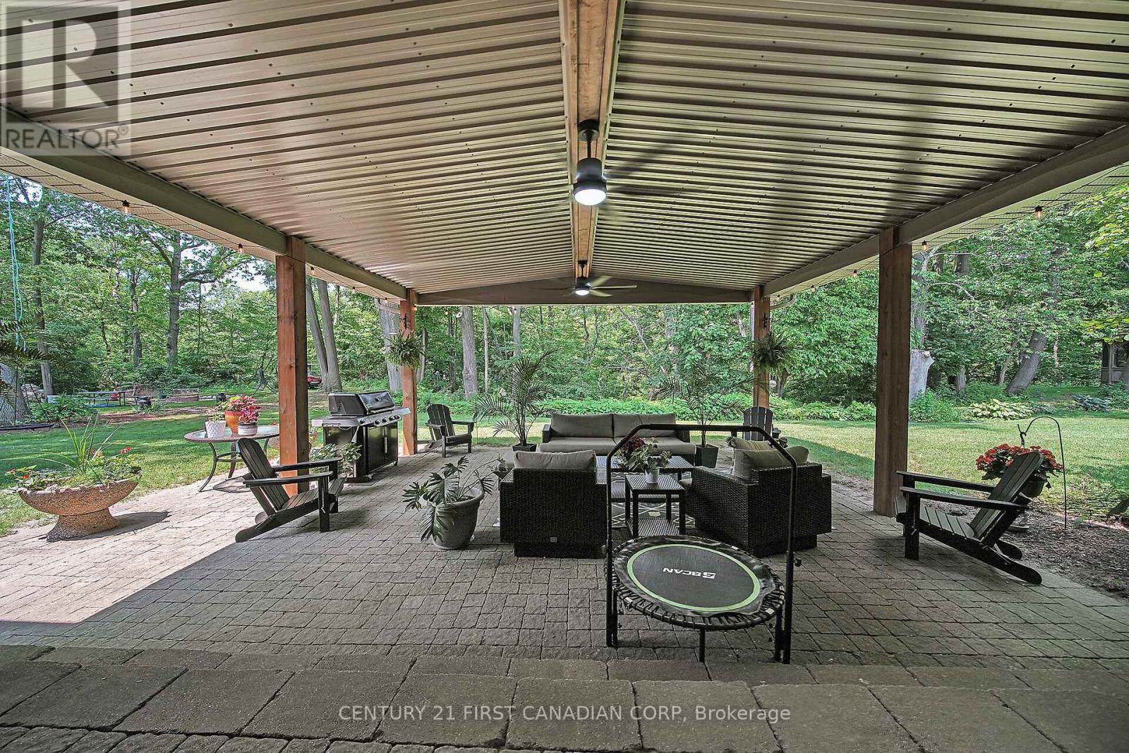 42580 Roberts Line Property Photo 37