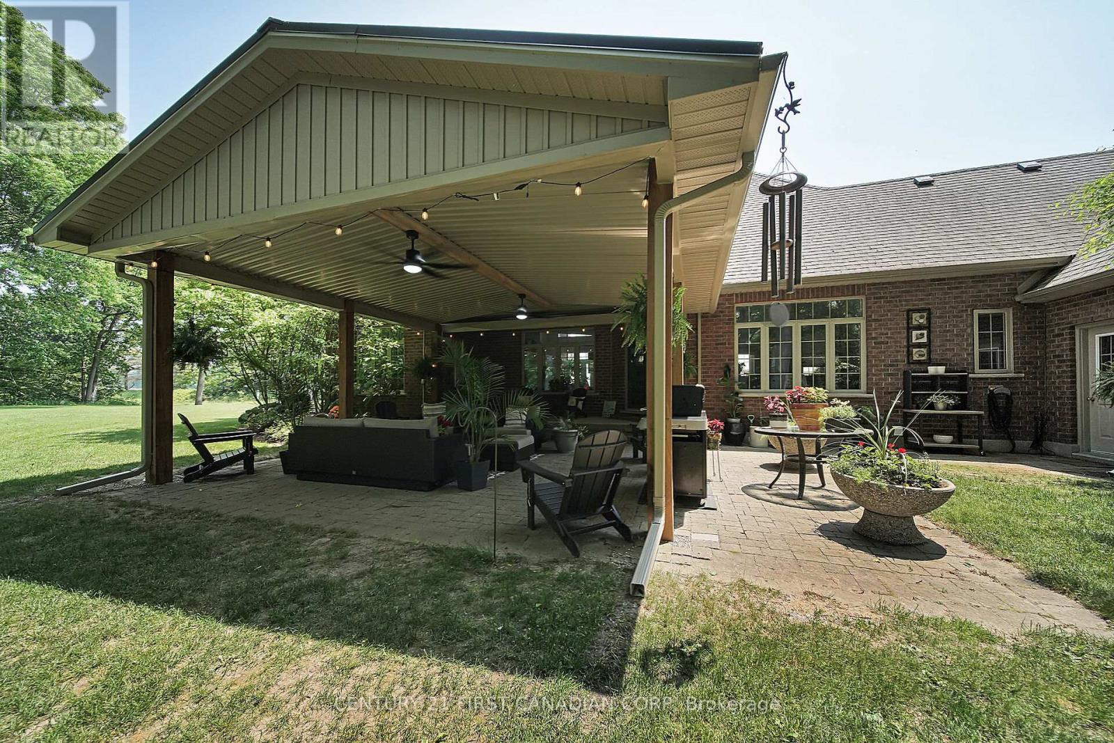 42580 Roberts Line Property Photo 39