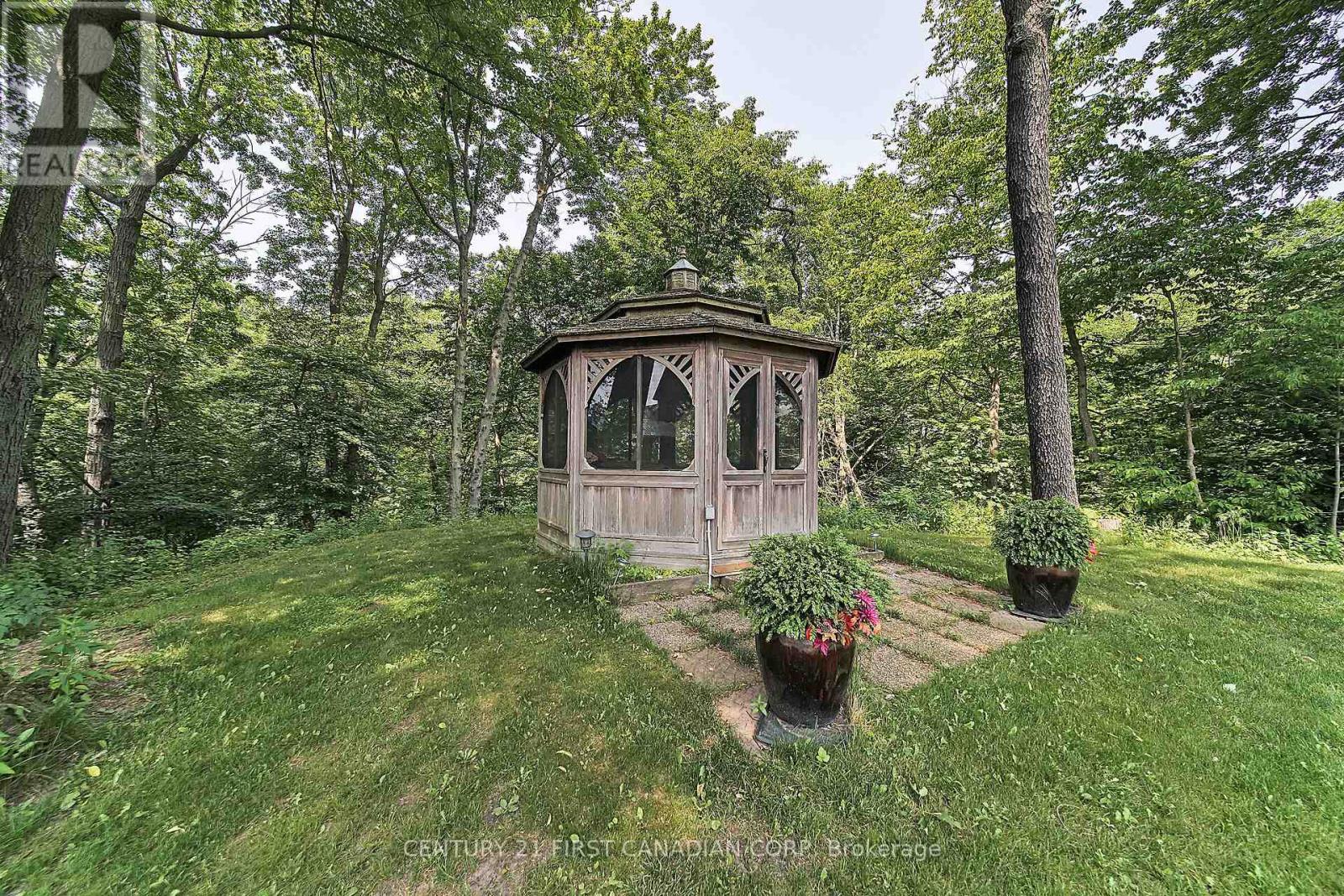 42580 Roberts Line Property Photo 40