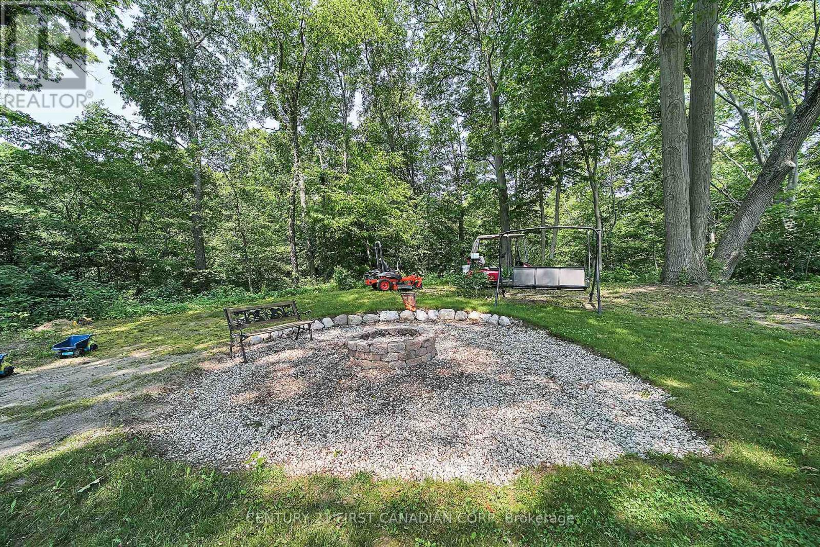 42580 Roberts Line Property Photo 43