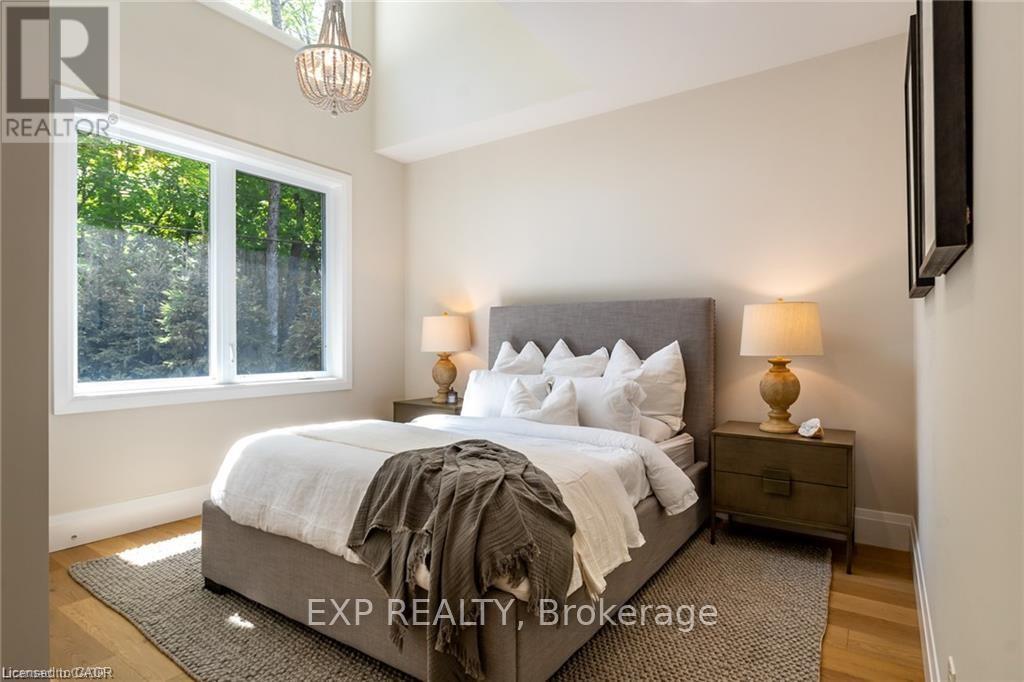1052 Walton Avenue Property Photo 26
