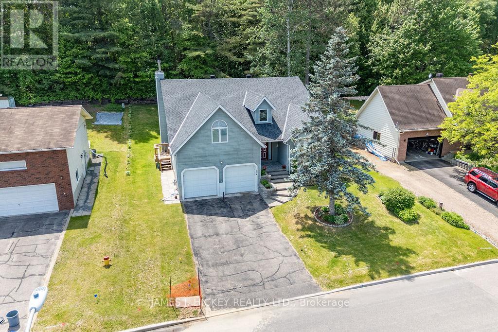 224 Thomas Street Property Photo 45