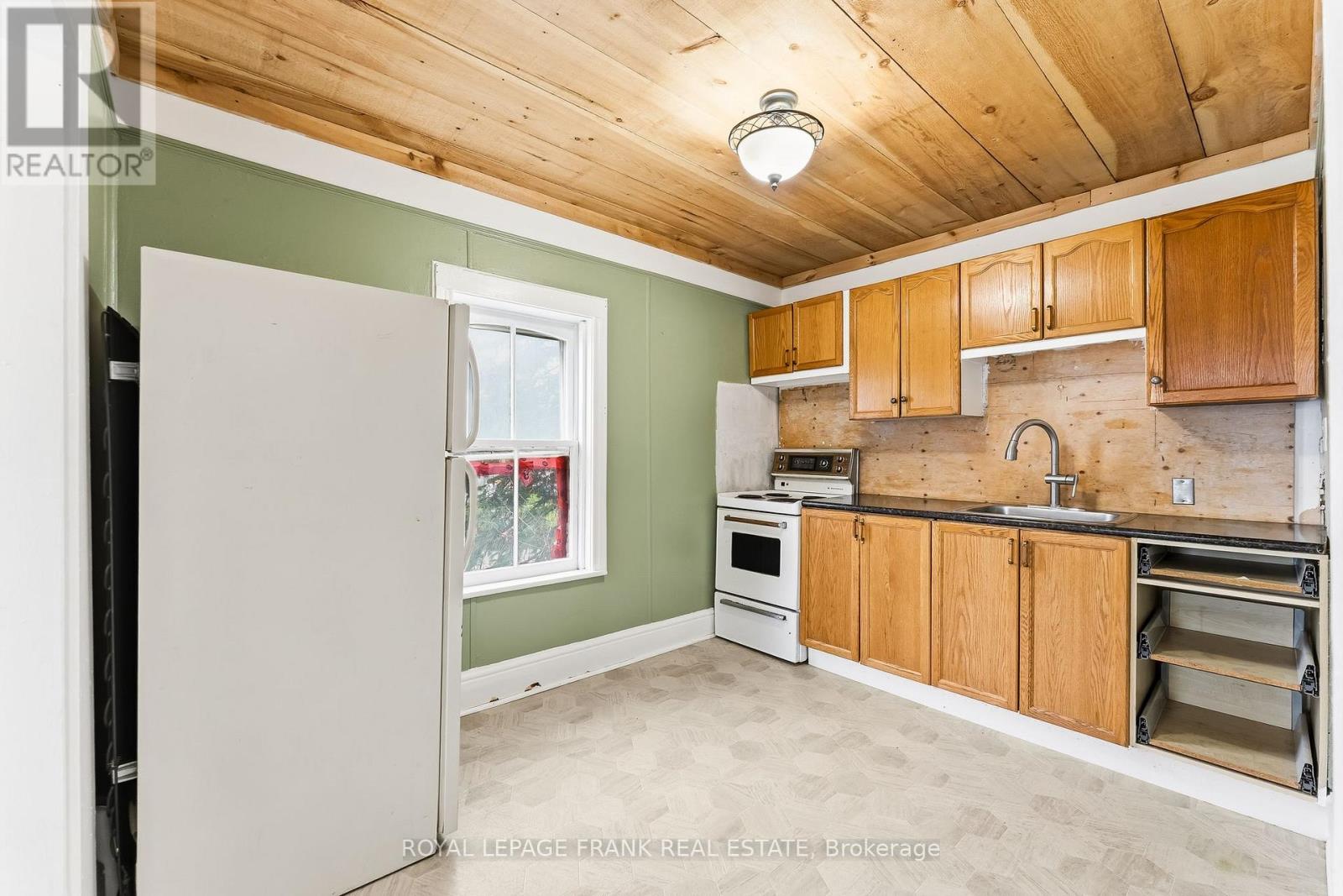 36 Mill Street Property Photo 6