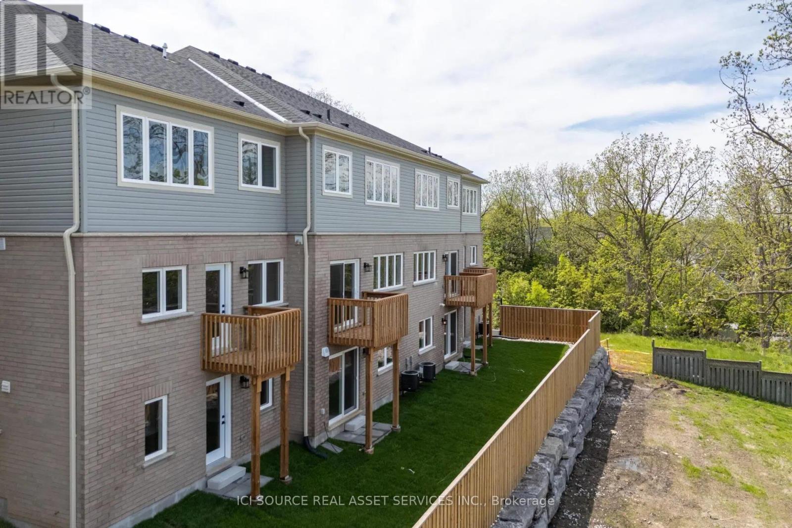4061-2 Fracchioni Drive Property Photo 32