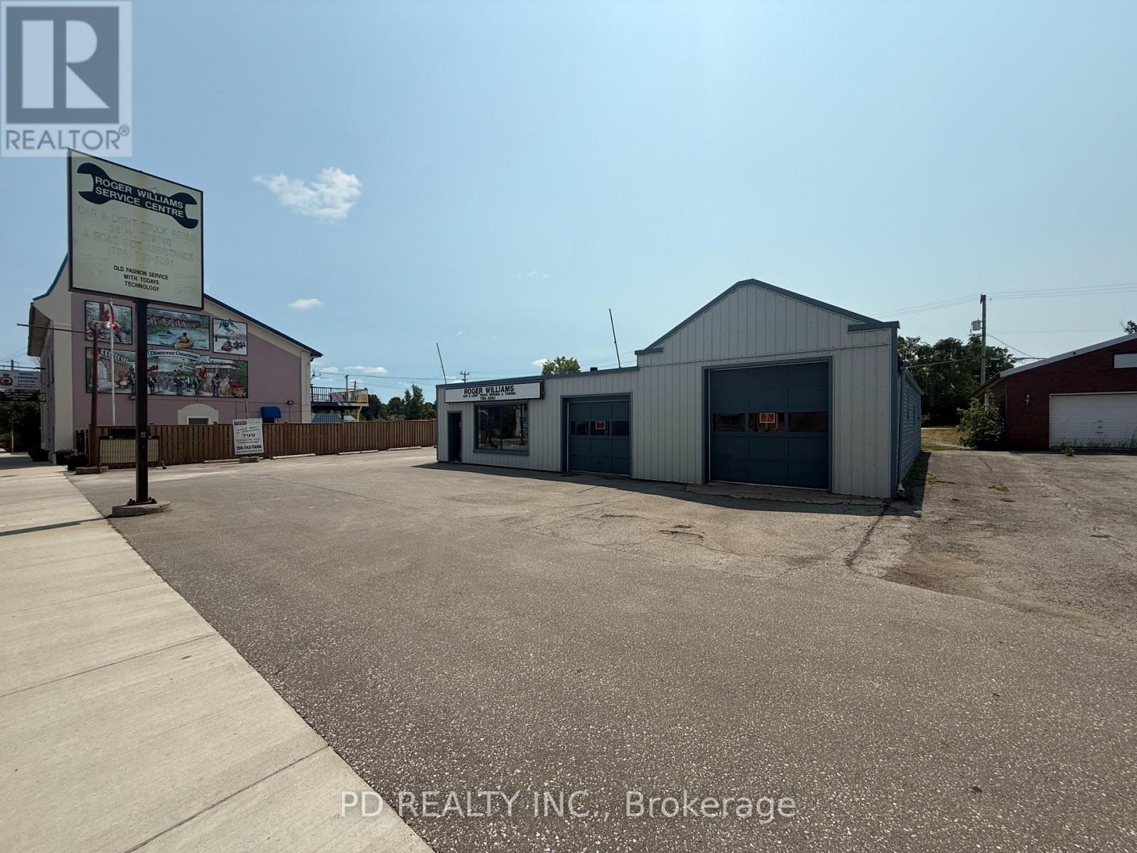 40 King Street E Property Photo 5