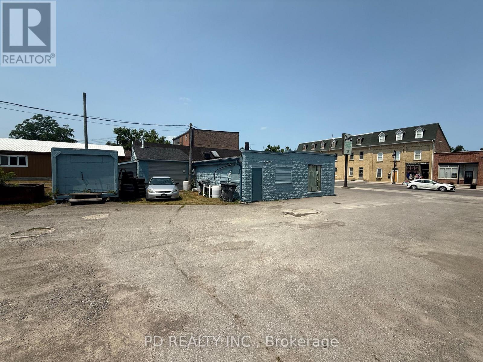 40 King Street E Property Photo 24