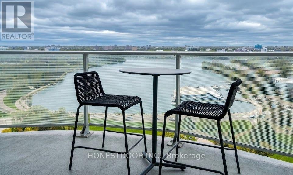 1704 - 805 Carling Avenue Property Photo 3