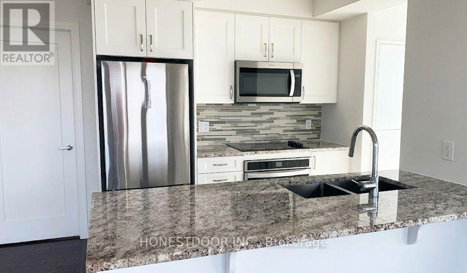 1704 - 805 Carling Avenue Property Photo 8