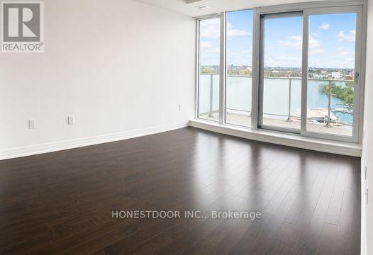 1704 - 805 Carling Avenue Property Photo 9