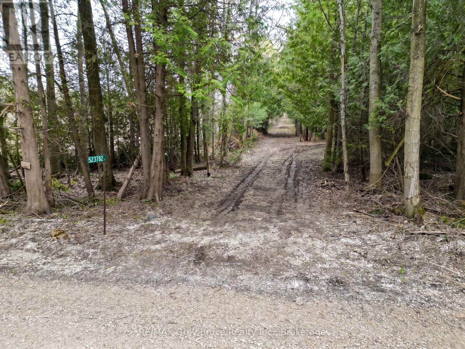 523782 CONCESSION 12 ROAD Property Photo 1