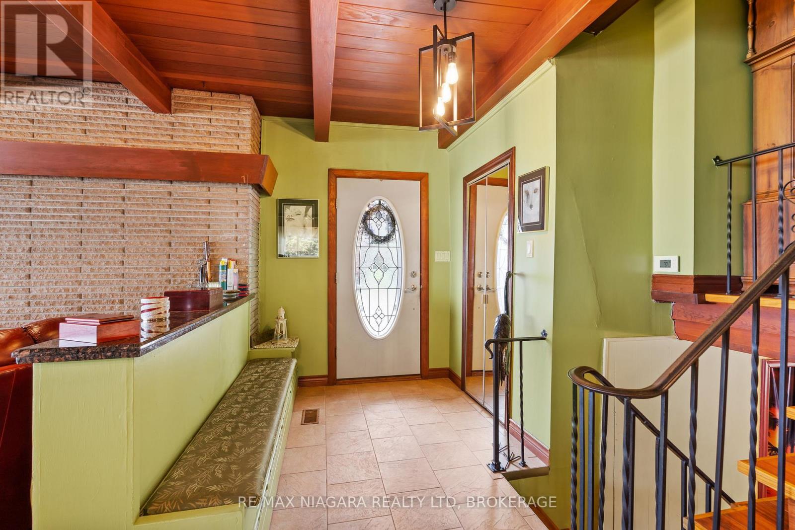 10419 Lakeshore Road Property Photo 7