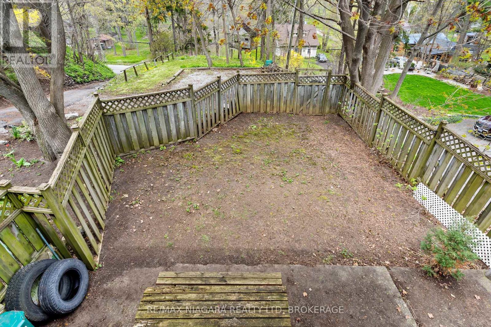 10419 Lakeshore Road Property Photo 27