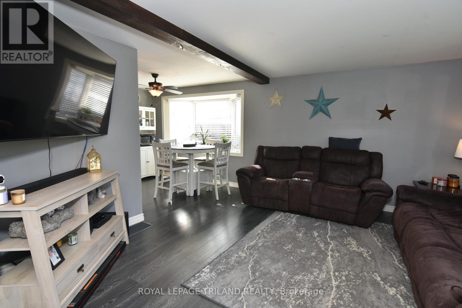 9967 Eric Street Property Photo 6