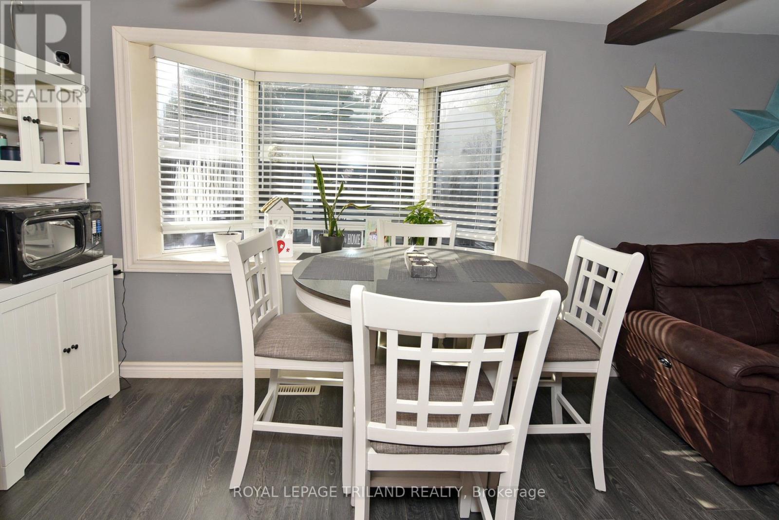 9967 Eric Street Property Photo 7