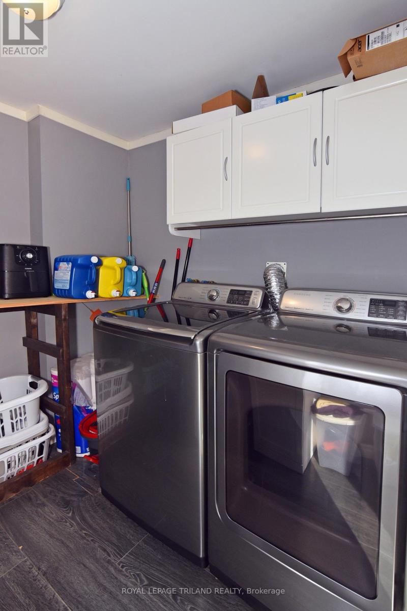 9967 Eric Street Property Photo 12