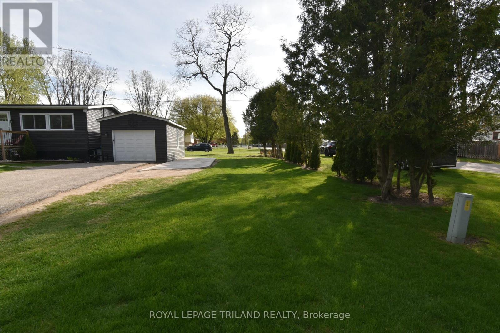 9967 Eric Street Property Photo 27